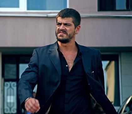 Arka Sokaklar dizisine yeni düşman geliyor