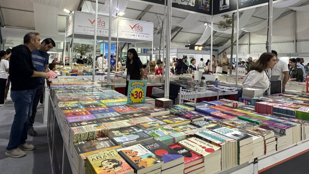 13. Kocaeli Kitap Fuarı kapılarını açtı