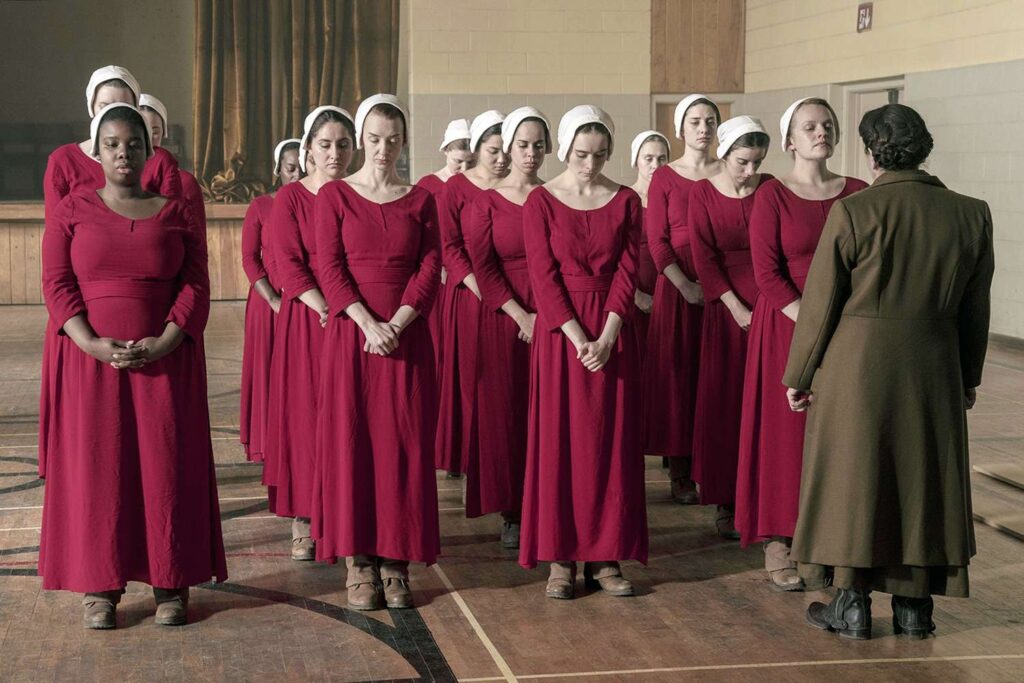 The Handmaid’s Tale Final Yaptı! Efsane Dizi Türkiye’de Hangi Platformda Yayında?