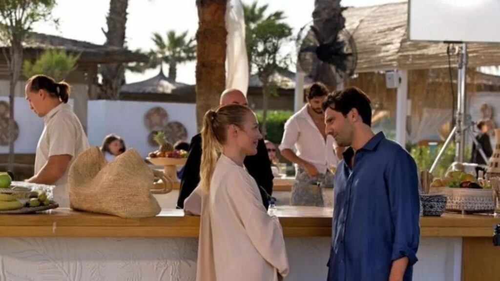 Merve Uzerli ve Kaan Urgancıoğlu başrolde! Antalya Gambit yayında