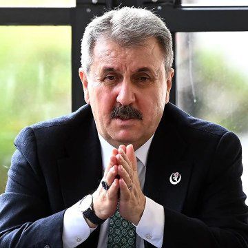Mustafa Destici’den DEM Parti’ye Fesih Çağrısı: Terörle Bağlantı İddiaları