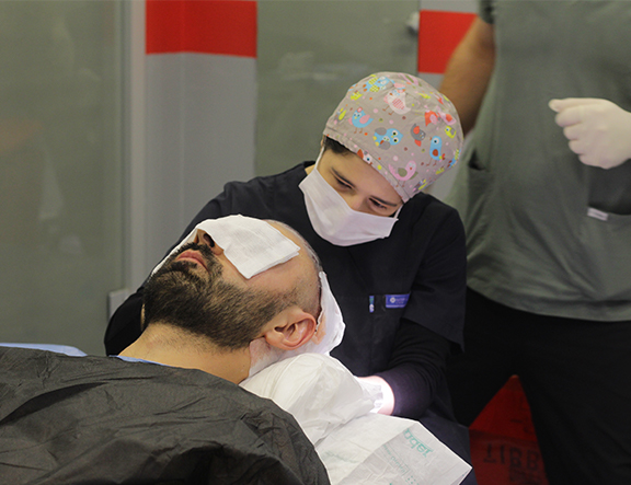 Estefine Saç Ekim Merkezi ile Doğal Sonuçlar